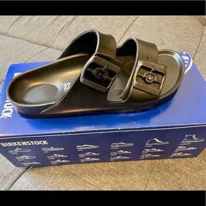 BRAND NEW BIRKENSTOCK Arizona EVA Sandals in Black!